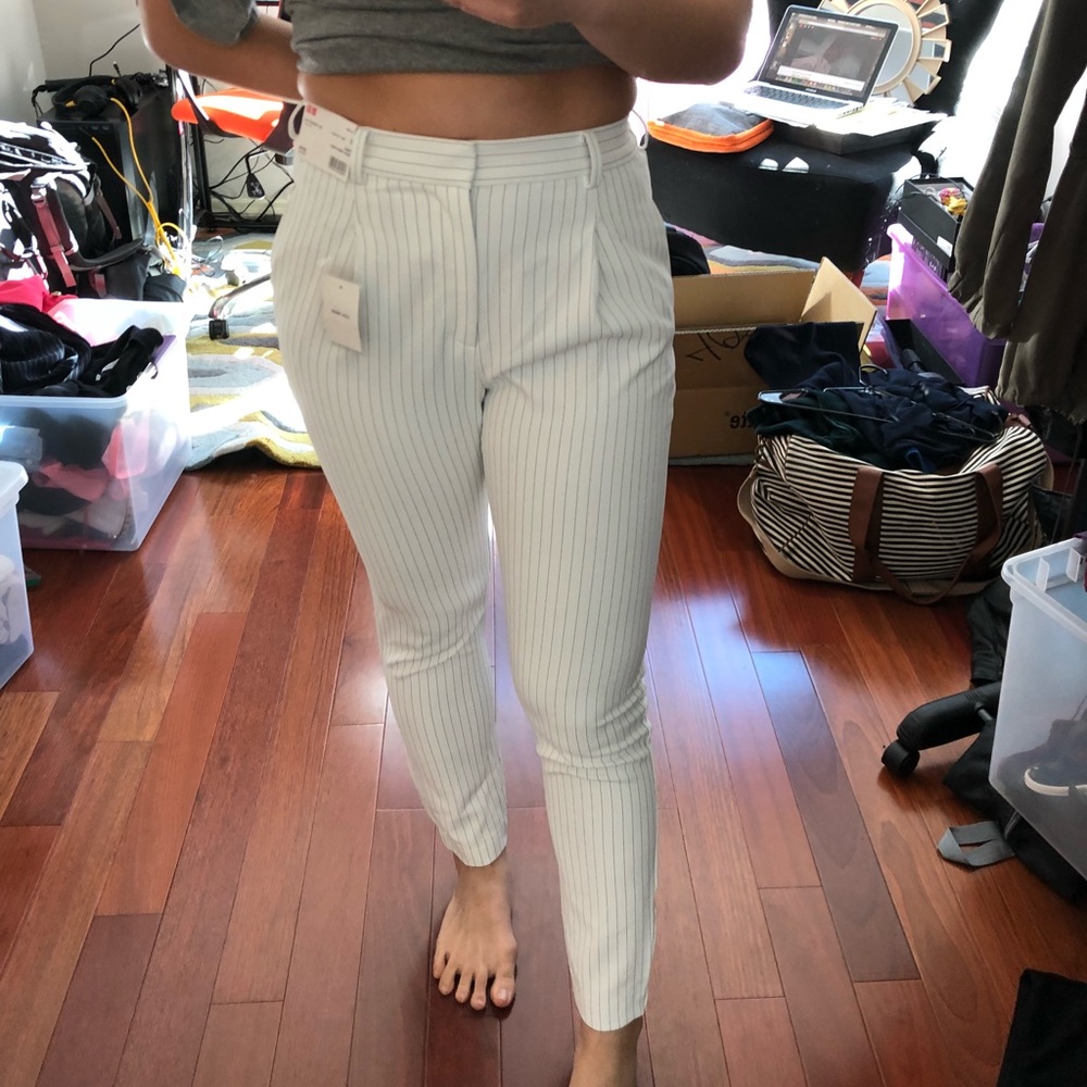 Uniqlo white stripped drape jogger pants